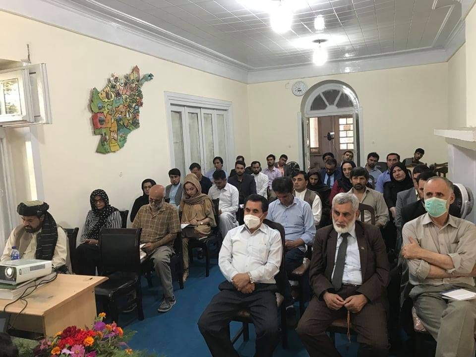 گزارش نشست علمی بنیاد فکری محمود طرزی