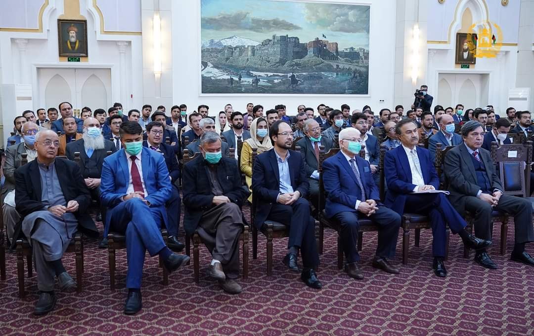 د فرهنګي میراثونو د ساتنې او ملاتړ ورځې په ویاړ ۱۲ تنو ته دولتي مډالونه ورکړل شول