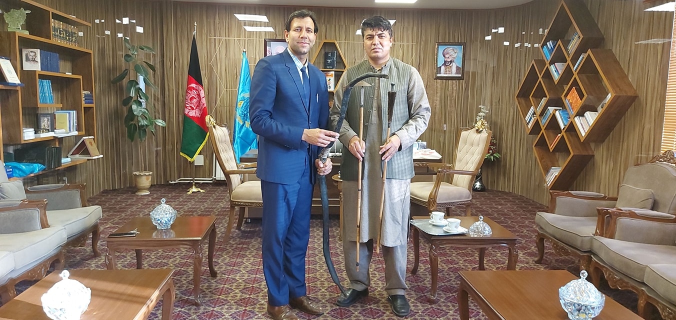 د بونير د سيمې کلتوري لوبې (غشی او ليندۍ) د علومو اکاډمي اتنوګرافي موزيم ته د حسن بونیري له خوا ډالۍشول