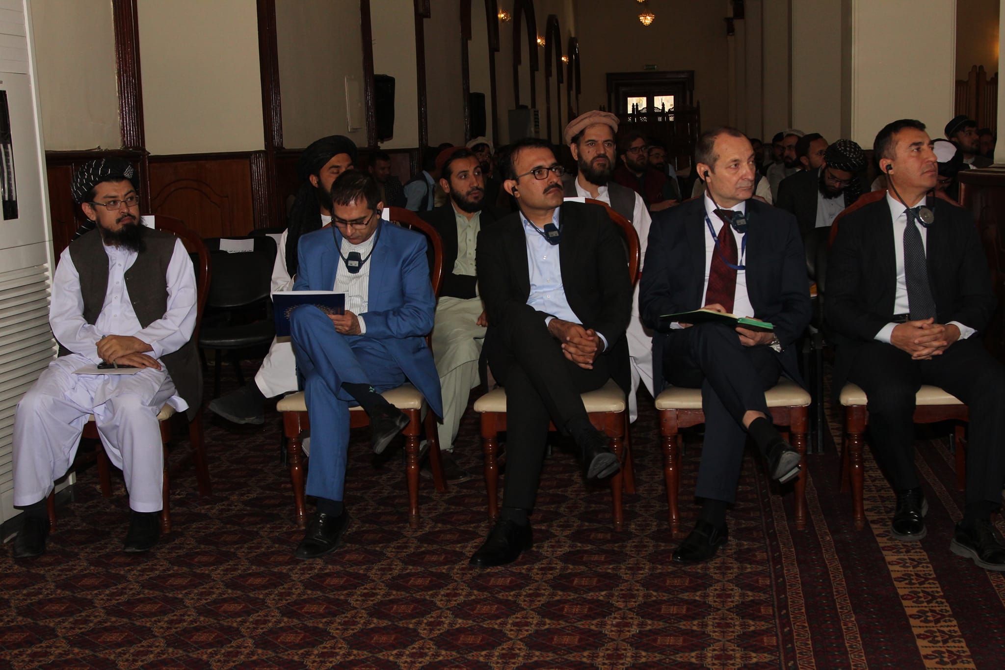 افغانستان او سيمه ييز اتصال فرصتونه او ننګونې تر سرليک لاندې علمي- څېړنيز سيمينار په ارګ کې ترسره شو