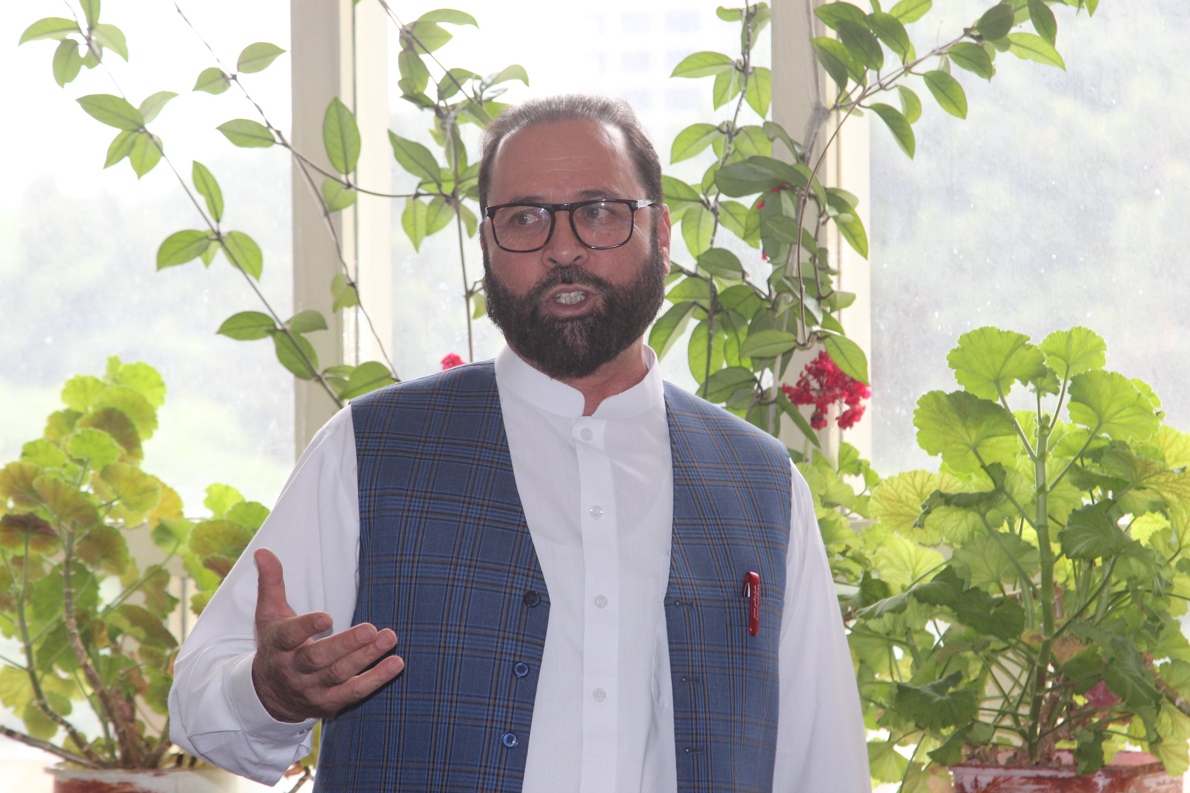 معاون سرمحقق دکتور محمد حکیم حیدر