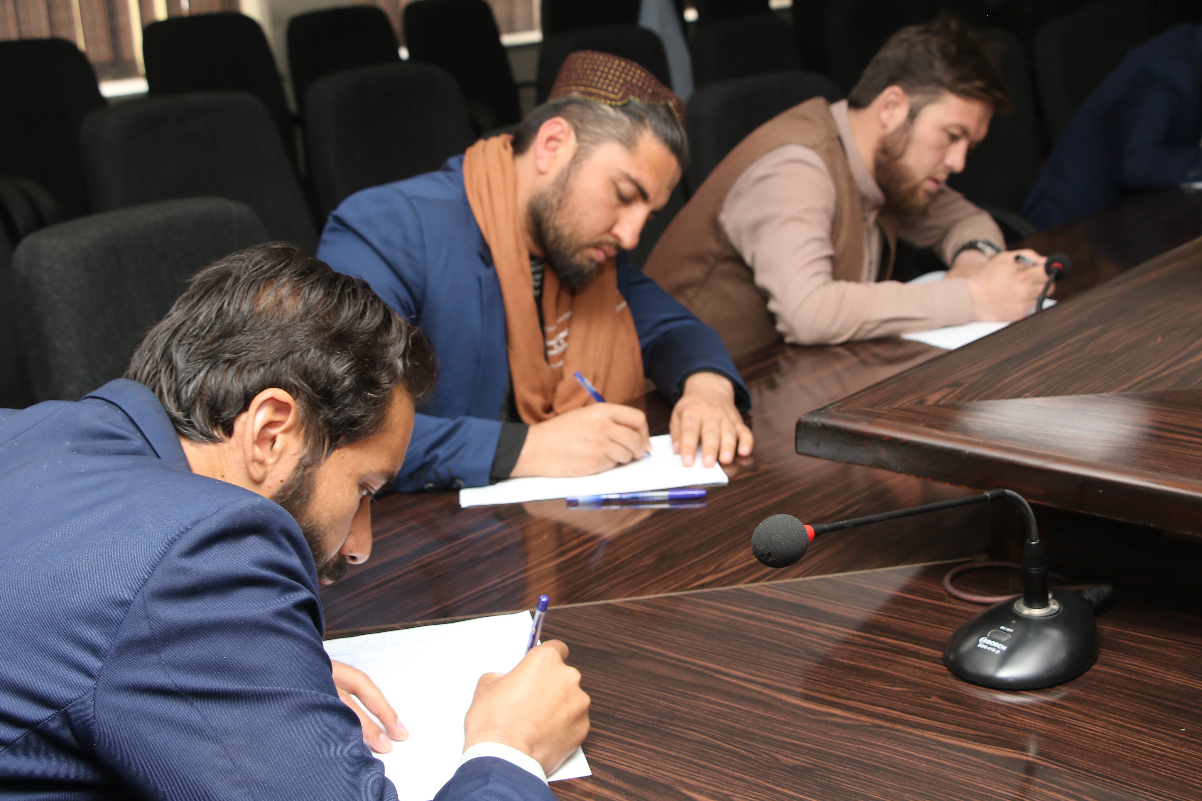 د طبیعي - تخنیکي علومو معاونیت امتحان